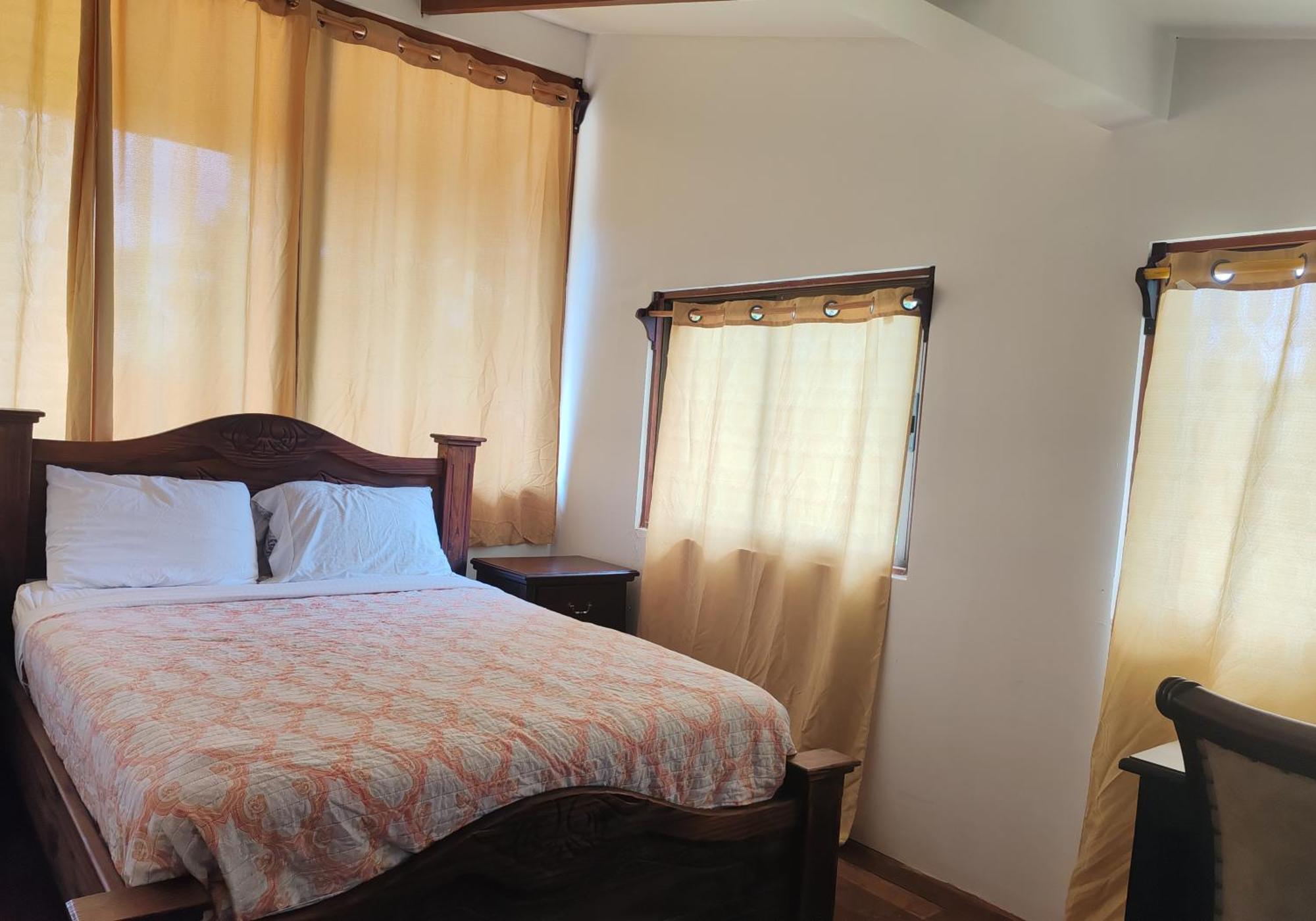 Marenaz Oceanfront Resort Эстерильос-Эсте Экстерьер фото