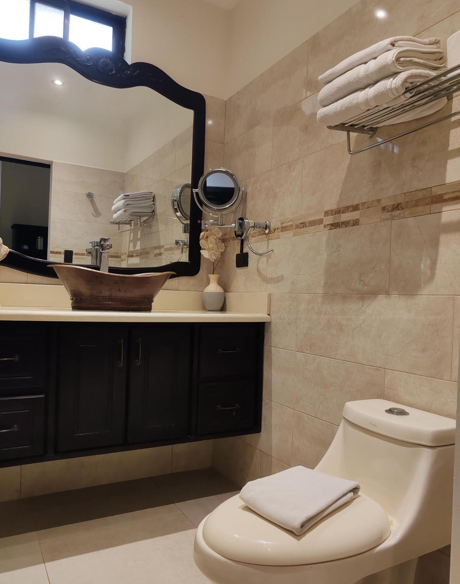 Marenaz Oceanfront Resort Эстерильос-Эсте Экстерьер фото